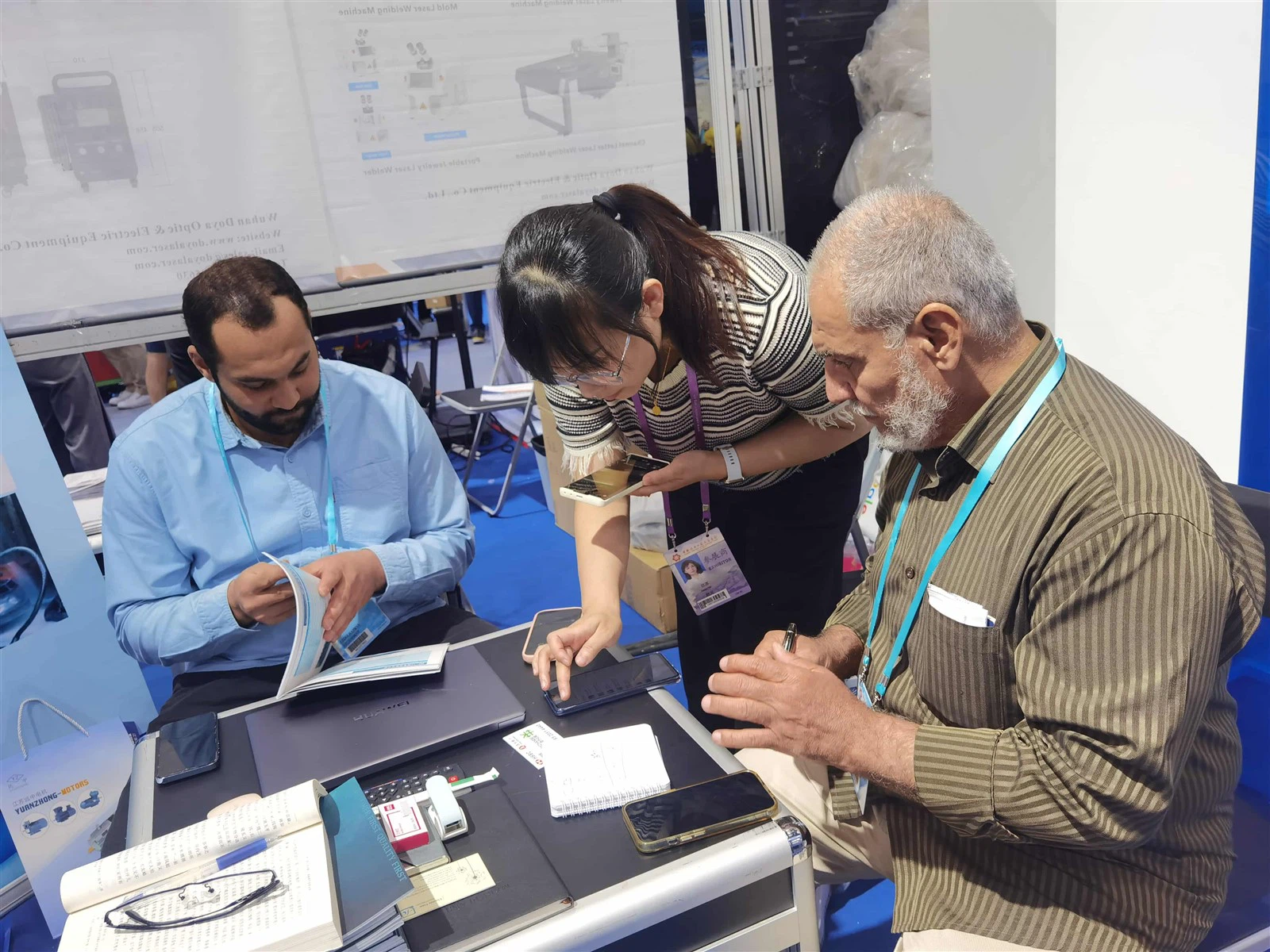 page-4096-3072 page-4096-3072